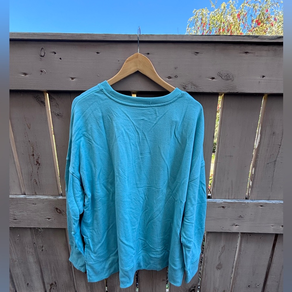 🎉NWT🎉 Time and Tru Aqua Relaxed Crewneck Sweatshirt - Picture 9 of 14